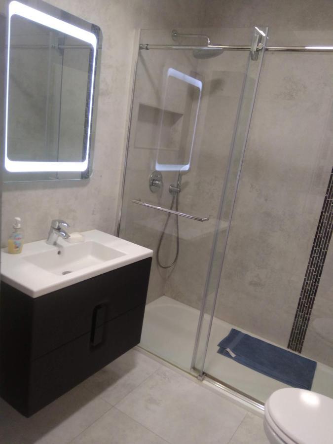 Atkacs Home Győr Exteriör bild